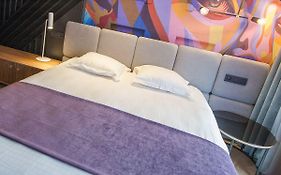 Ostend Hotel